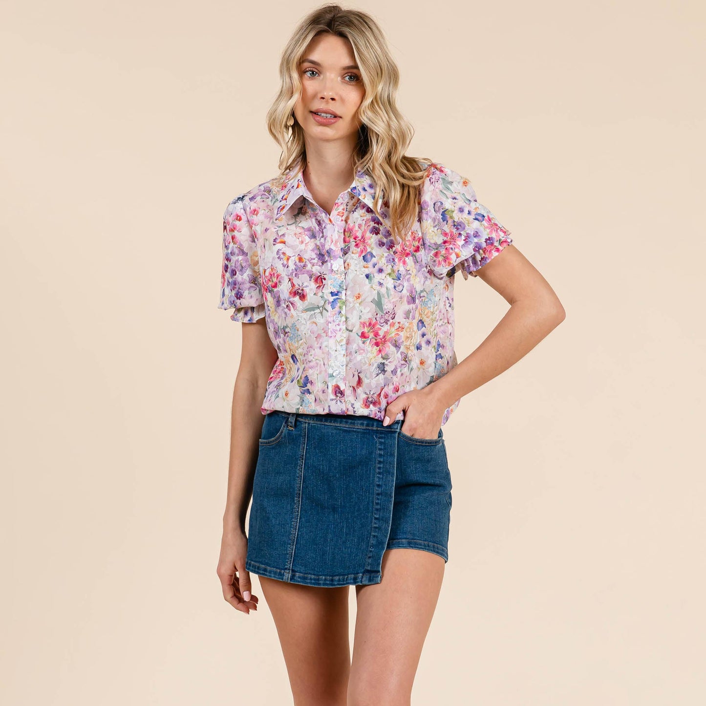 Gracie Floral Collared Ruffle Short Sleeve Blouse Tops