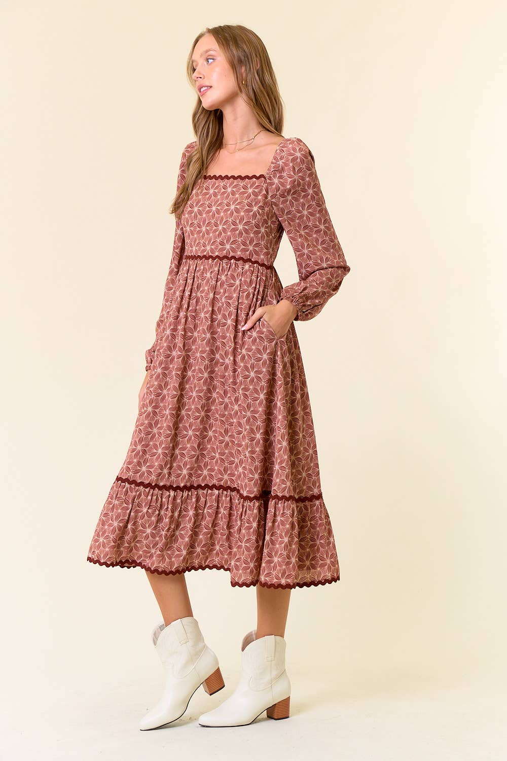 Floral Square Neck Lace Tiered Midi Dress