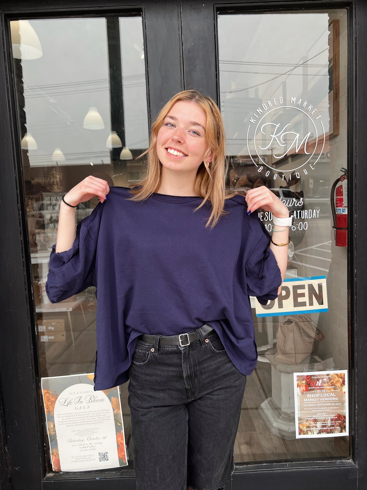 Iris Navy muslin puff sleeve