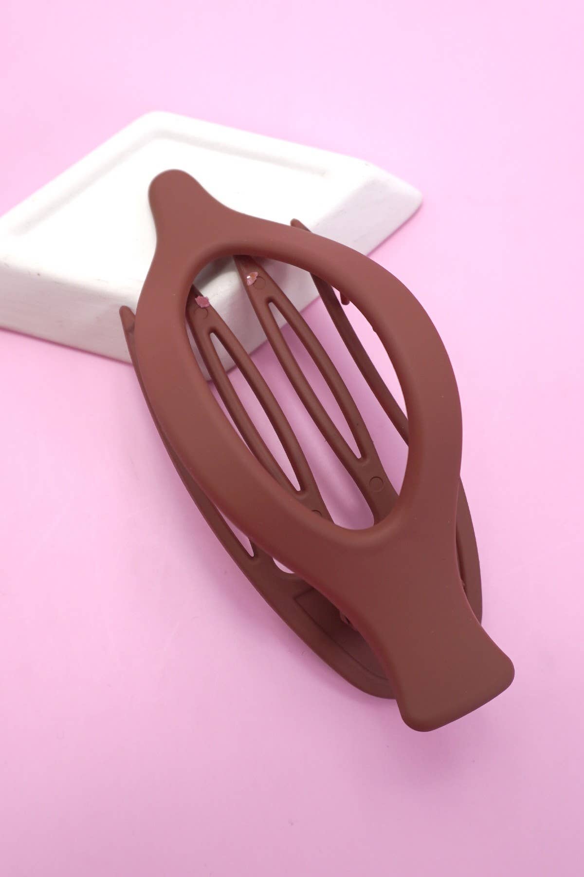 OVAL LAY DOWN FLAT HAIR CLAW CLIPS
