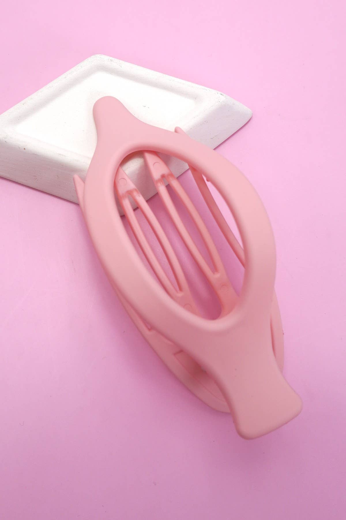 OVAL LAY DOWN FLAT HAIR CLAW CLIPS