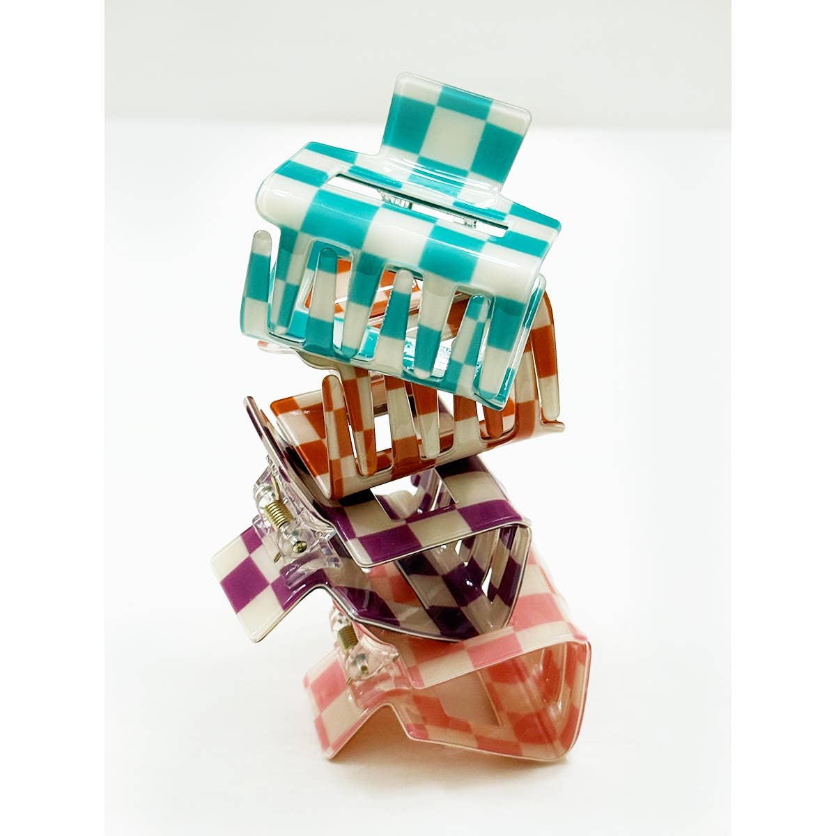 Most Wanted Checkered Hair Claw