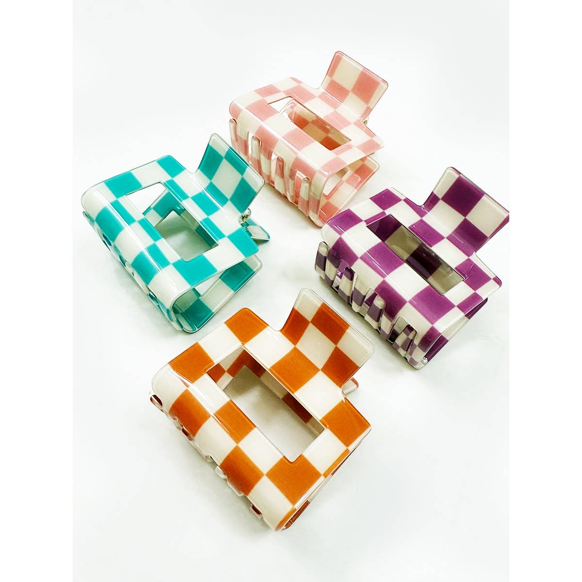 Most Wanted Checkered Hair Claw