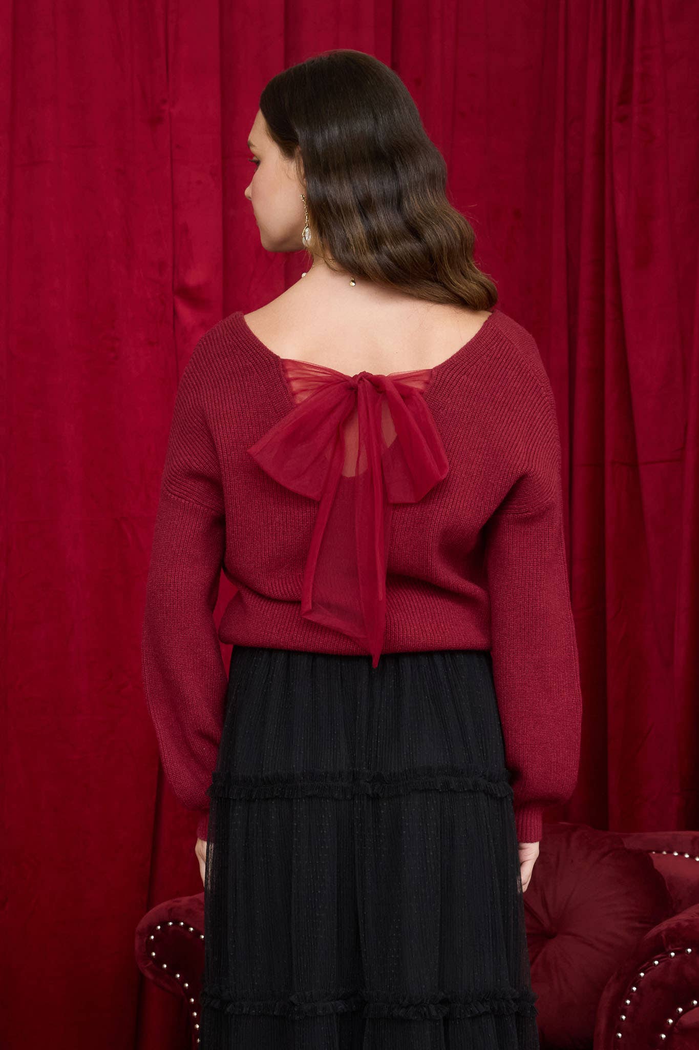 V NECK DROP SHOULDER BACK BOW TIE DETAIL SWEATER